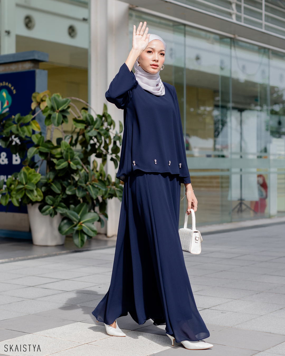 Alanna - Navy Blue